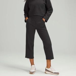 Lululemon Ribbed Straight Leg Super-High-Rise Crop 23"